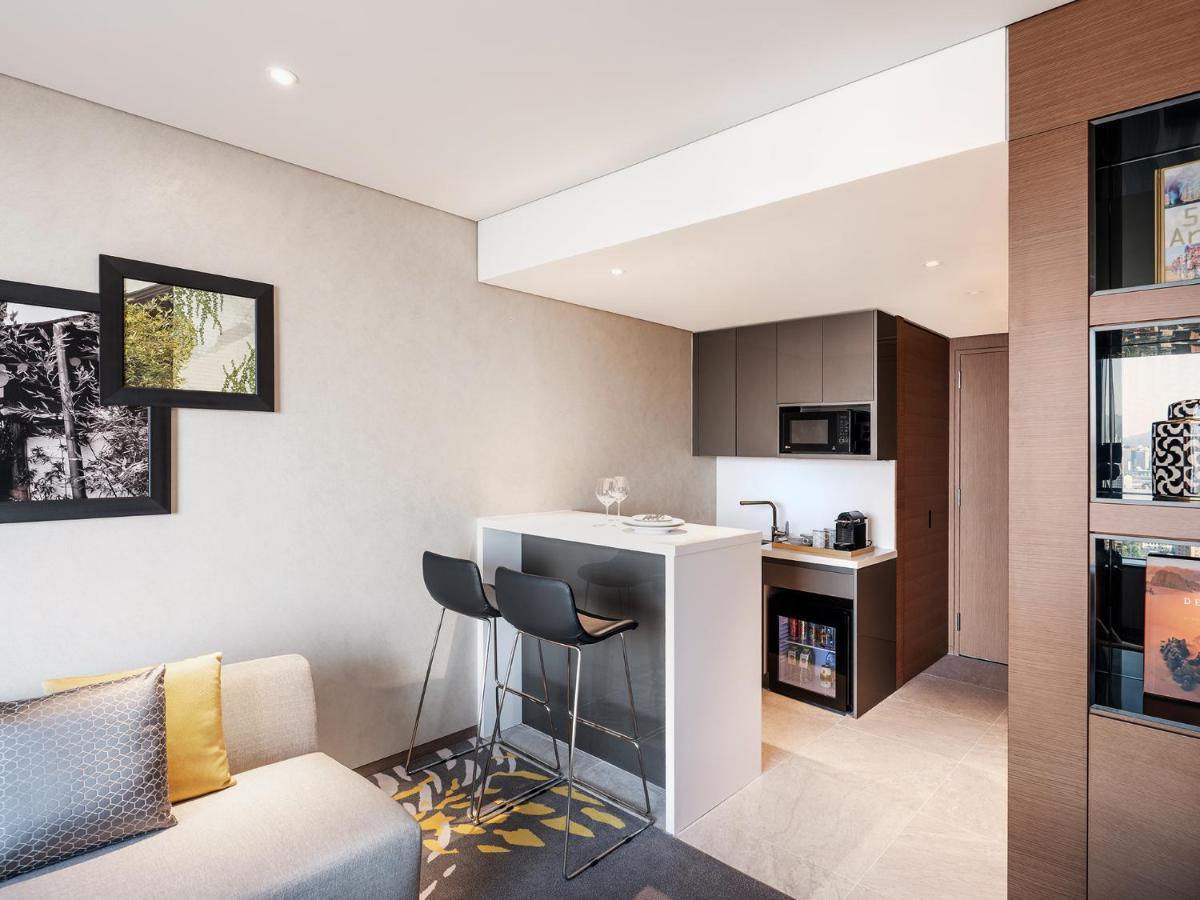Novotel Suites Ambassador Seoul Yongsan Екстериор снимка