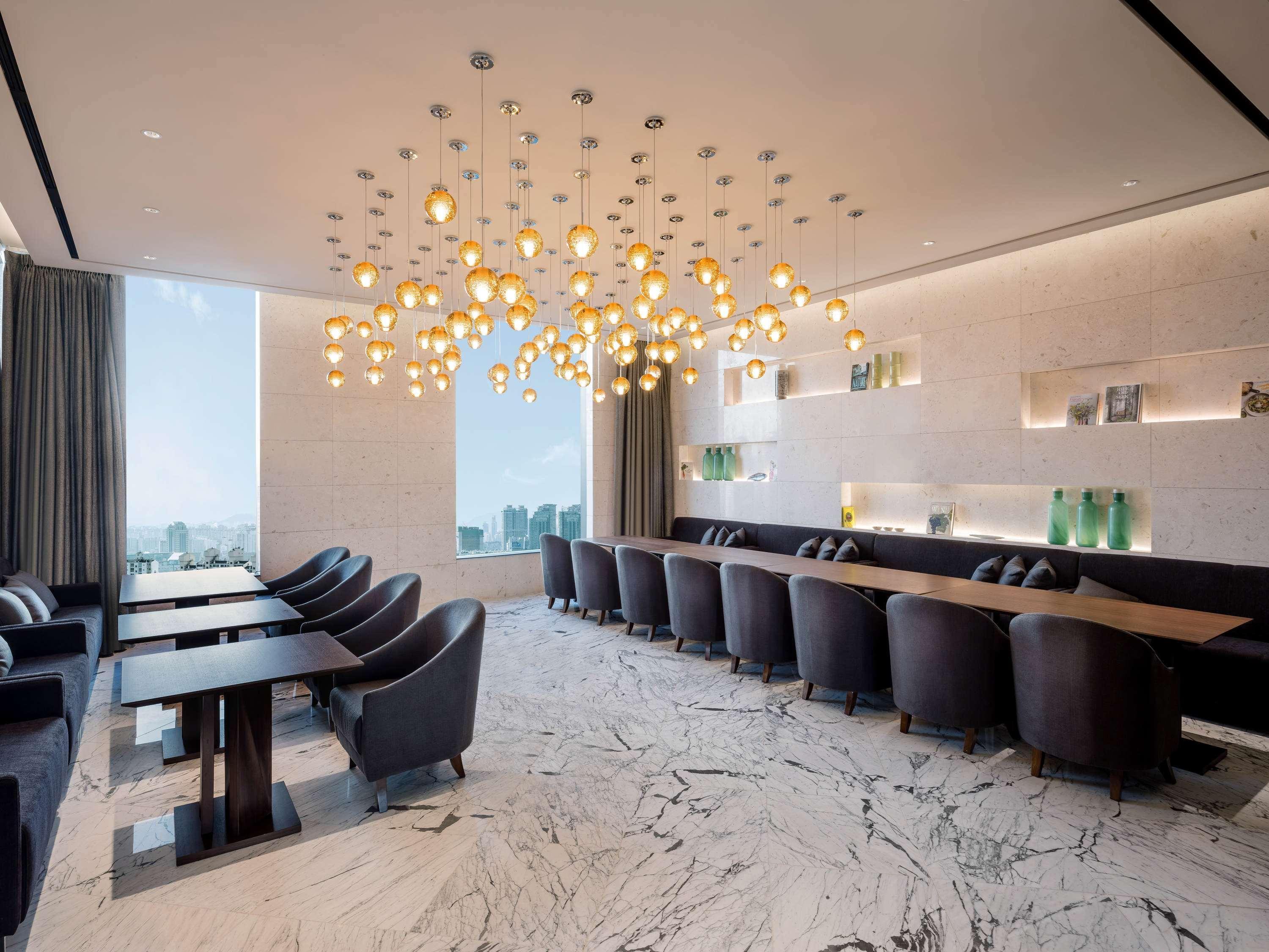 Novotel Suites Ambassador Seoul Yongsan Екстериор снимка