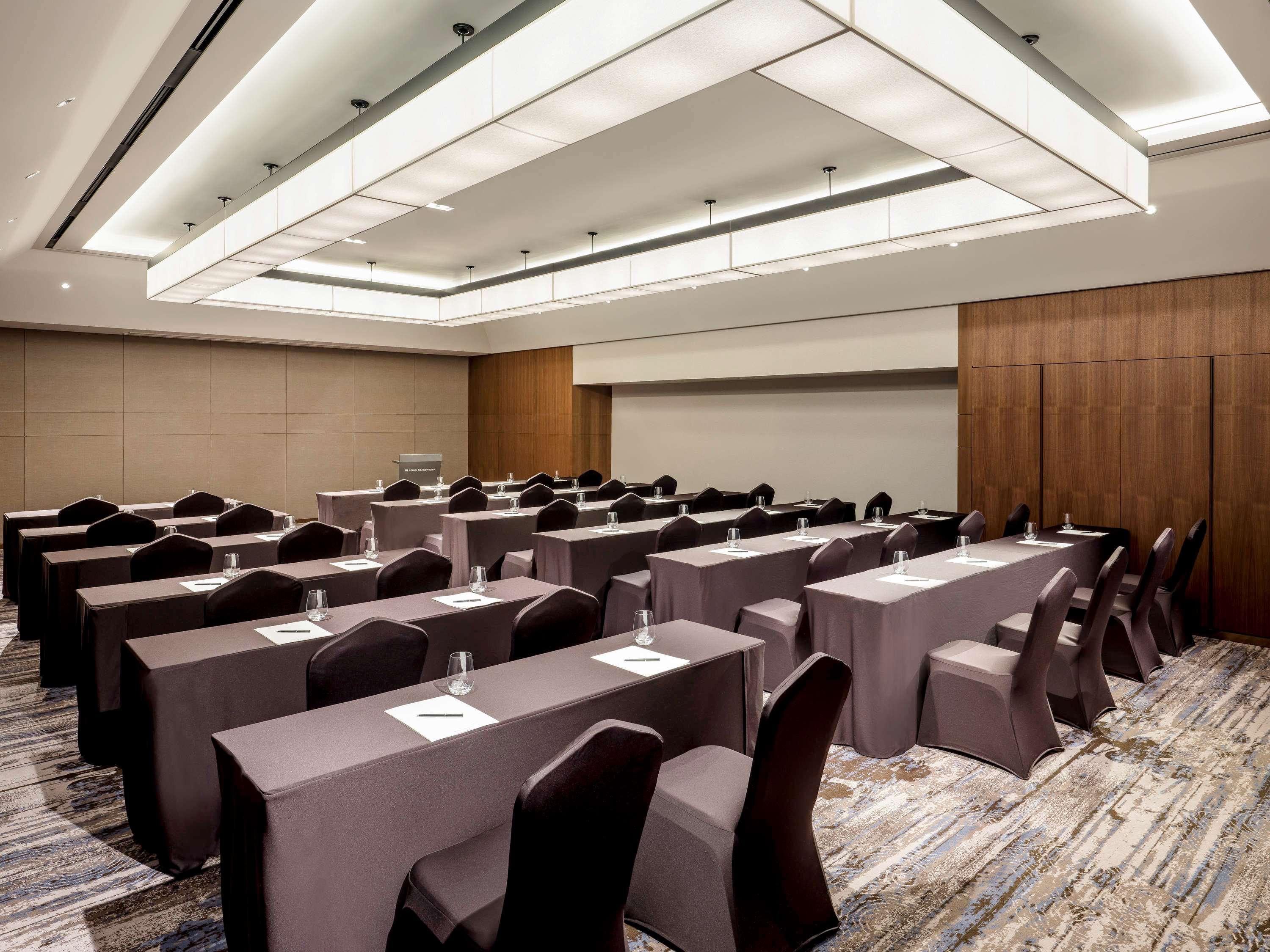 Novotel Suites Ambassador Seoul Yongsan Екстериор снимка