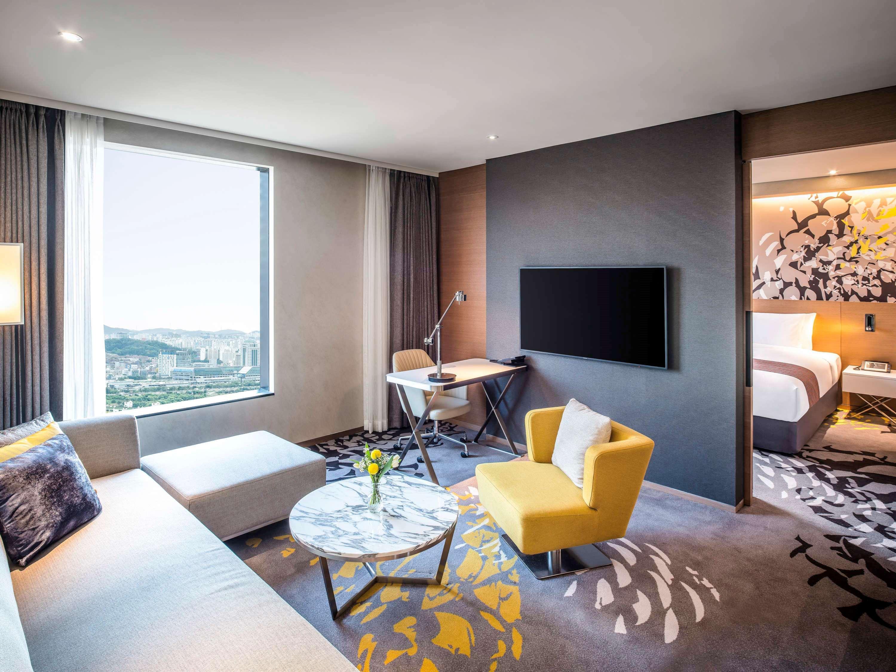 Novotel Suites Ambassador Seoul Yongsan Екстериор снимка
