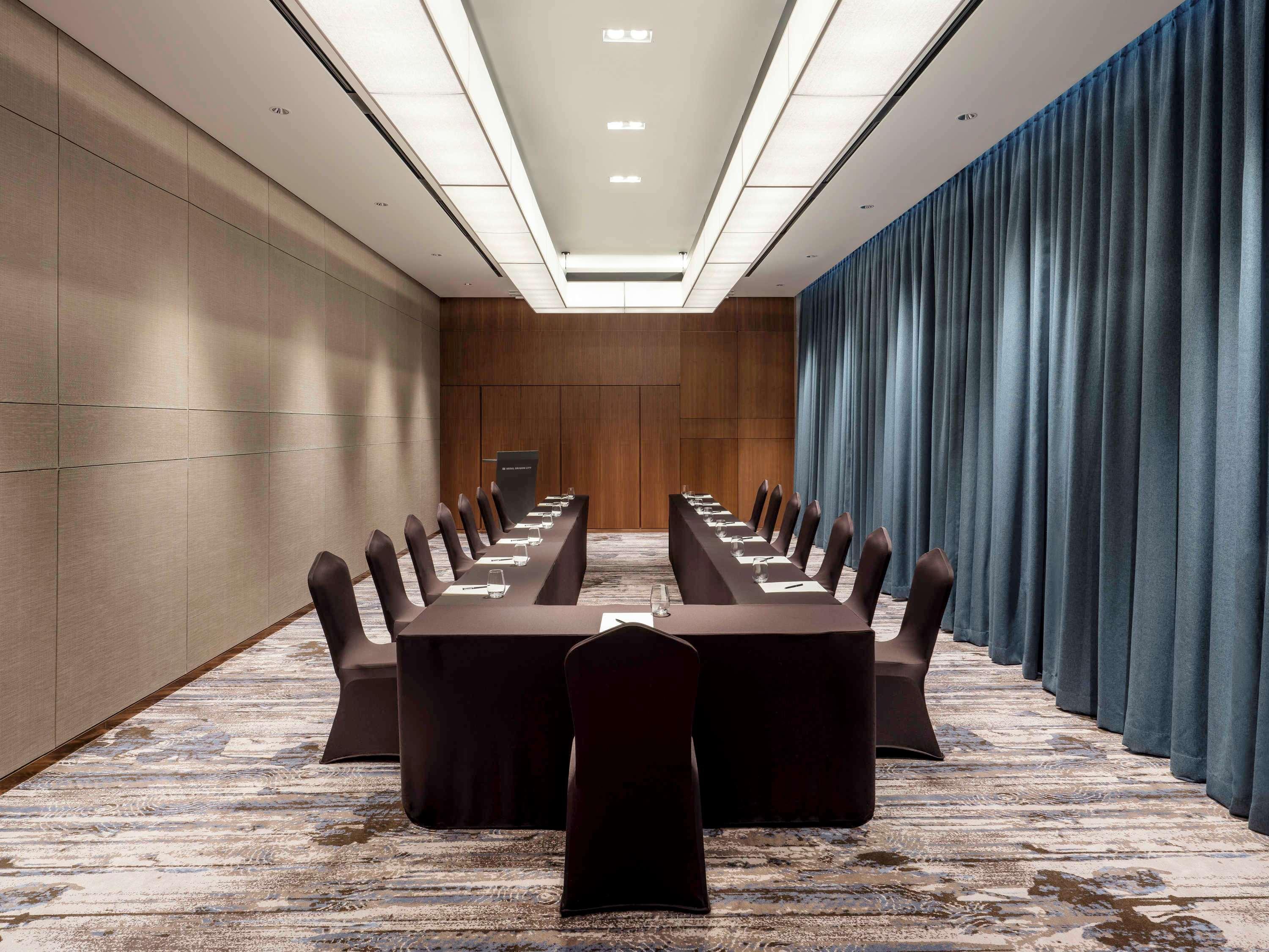Novotel Suites Ambassador Seoul Yongsan Екстериор снимка