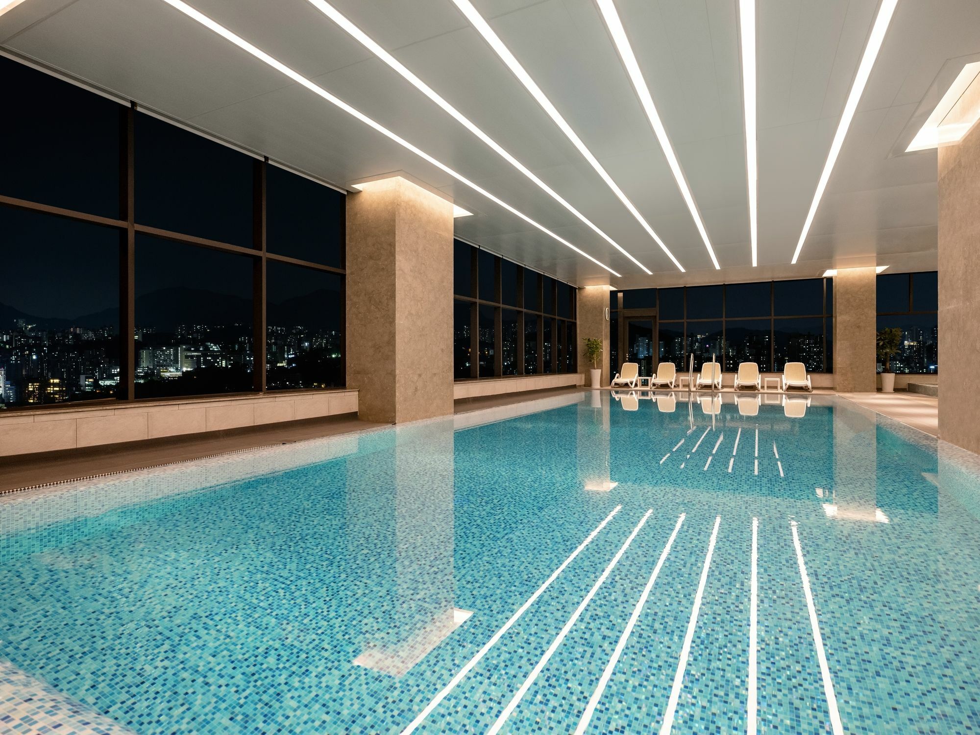 Novotel Suites Ambassador Seoul Yongsan Екстериор снимка
